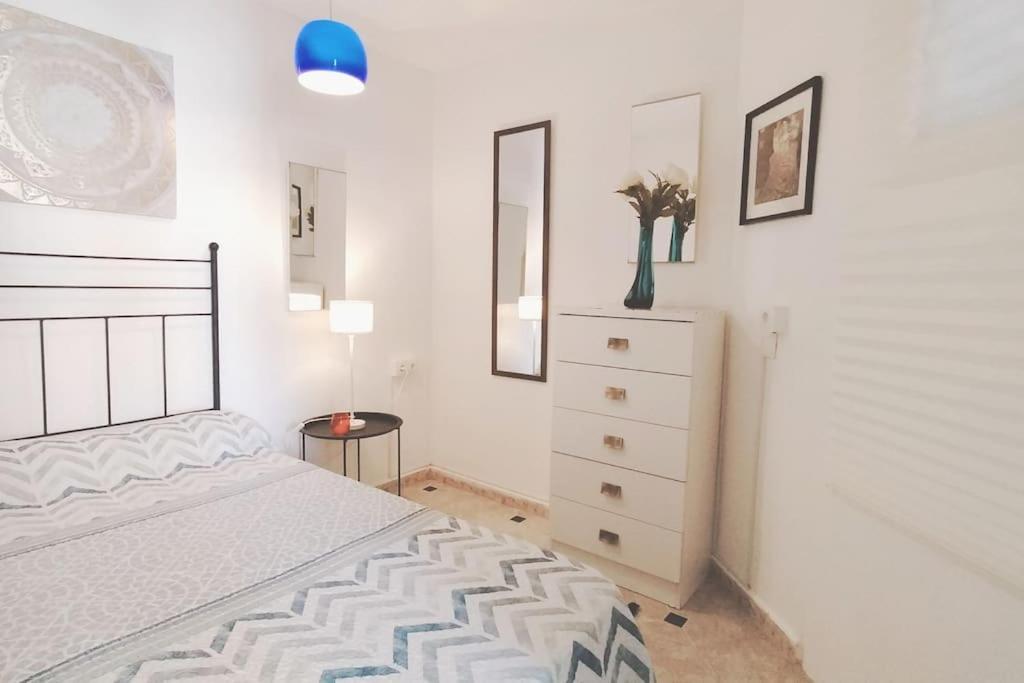 Bonito Apartamento De Dos Dormitorios En El Centro Y Calle San Miguel Torremolinos Kültér fotó