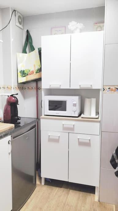 Bonito Apartamento De Dos Dormitorios En El Centro Y Calle San Miguel Torremolinos Kültér fotó